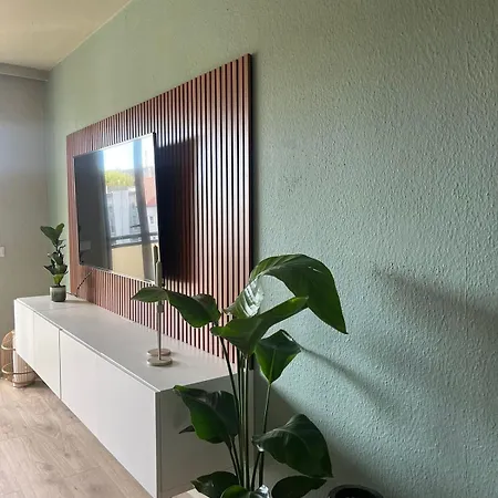 아파트 Urban Chic In Gerresheim, A Place To Feel Good
